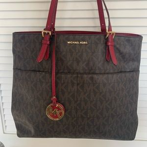 Michael Kors purse